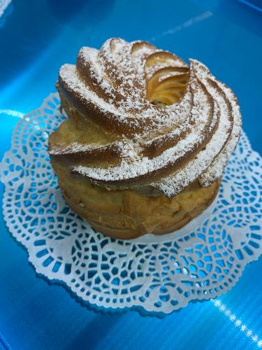 Пирожное"Заварное кольцо с творожным кремом""