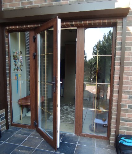 Дверь пластиковая входная 2130х2070