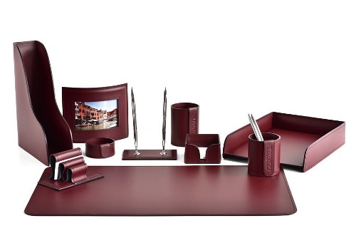 Настольный набор из 10 предметов, кожа двухслойная, бордо Настольный набор из 10 предметов, кожа двухслойная, бордо