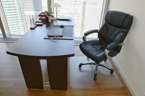 Защитный коврик под компьютерное кресло BSL 100x100 см (1,8 мм) шагрень Защитный коврик под компьютерное кресло BSL 100x100 см (1,8 мм) шагрень