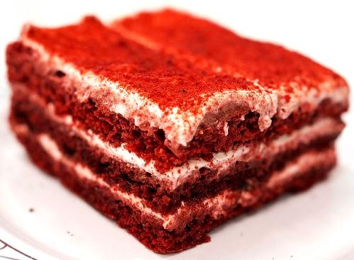 Пирожное Красный бархат, шт Чемарин